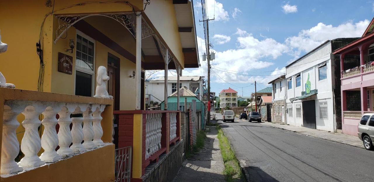 Roseau Hostel & Beach Front Property Exterior foto